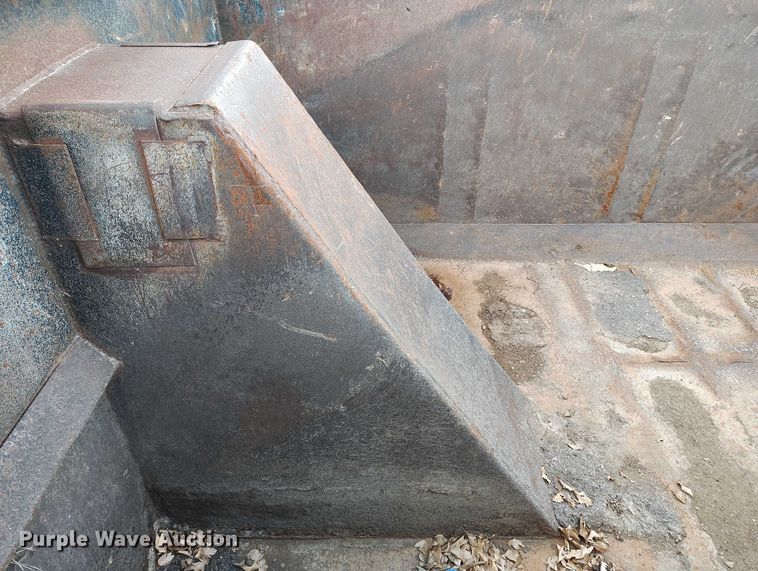 image for item IH9364 1999 International 4900 dump truck