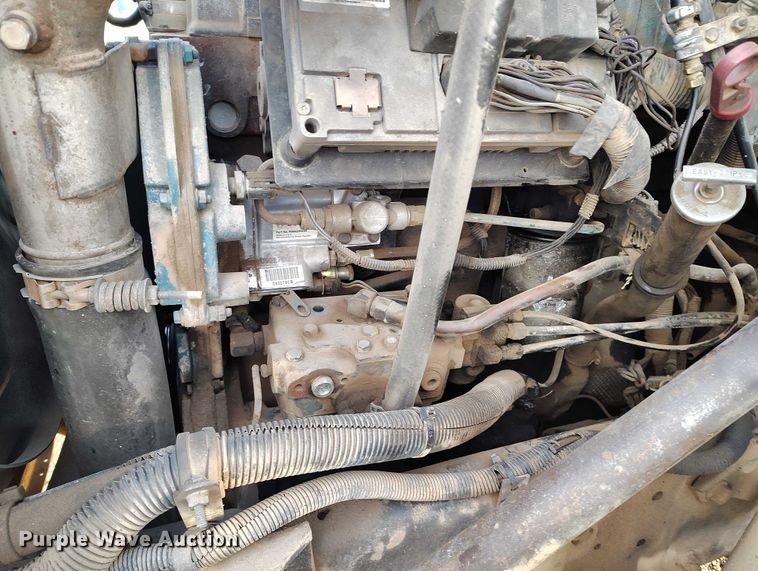 image for item IH9364 1999 International 4900 dump truck