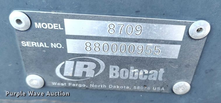 image for item IH9375 Bobcat 8709  skid steer backhoe attachment