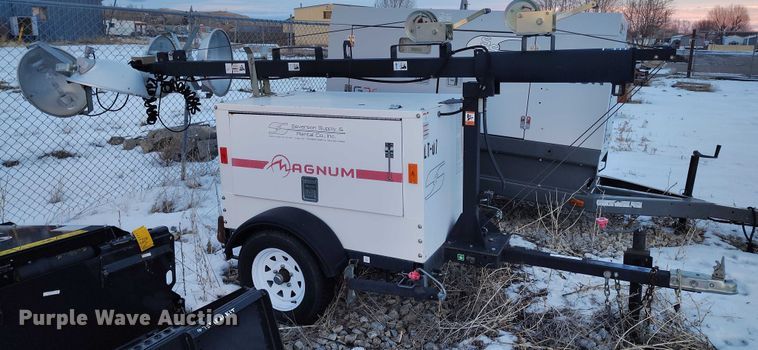 image for item IH9381 2008 Magnum light plant