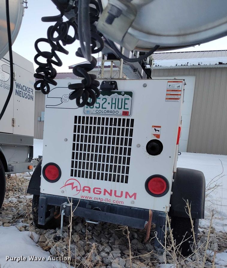 image for item IH9381 2008 Magnum light plant