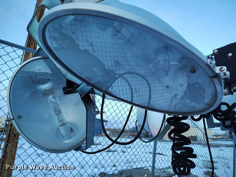 image for item IH9381 2008 Magnum light plant