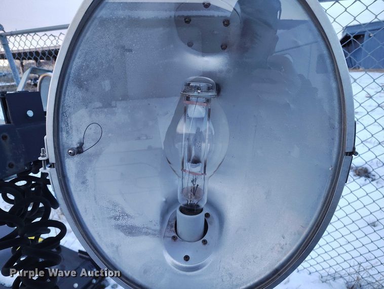 image for item IH9381 2008 Magnum light plant