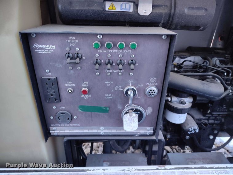 image for item IH9381 2008 Magnum light plant