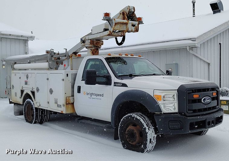 image for item IH9385 2012 Ford F450 Super Duty XL bucket truck