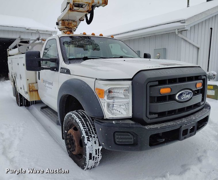 image for item IH9385 2012 Ford F450 Super Duty XL bucket truck