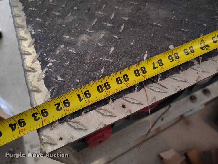 image for item IH9385 2012 Ford F450 Super Duty XL bucket truck