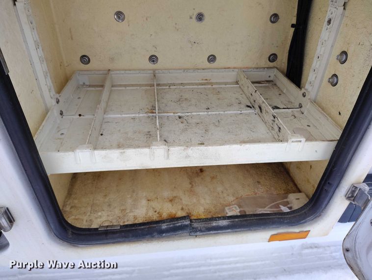 image for item IH9385 2012 Ford F450 Super Duty XL bucket truck