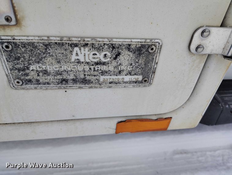 image for item IH9385 2012 Ford F450 Super Duty XL bucket truck