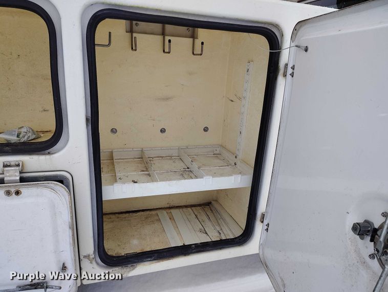 image for item IH9385 2012 Ford F450 Super Duty XL bucket truck