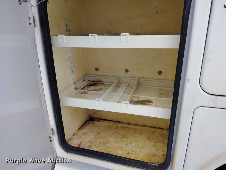 image for item IH9385 2012 Ford F450 Super Duty XL bucket truck