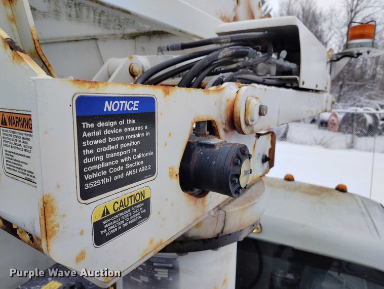 image for item IH9385 2012 Ford F450 Super Duty XL bucket truck