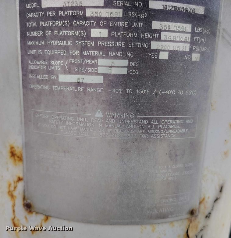 image for item IH9385 2012 Ford F450 Super Duty XL bucket truck