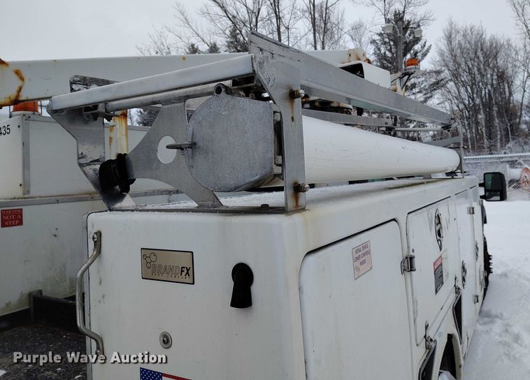 image for item IH9385 2012 Ford F450 Super Duty XL bucket truck