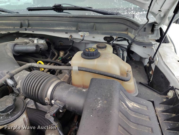 image for item IH9385 2012 Ford F450 Super Duty XL bucket truck