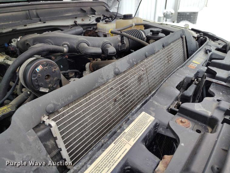 image for item IH9385 2012 Ford F450 Super Duty XL bucket truck