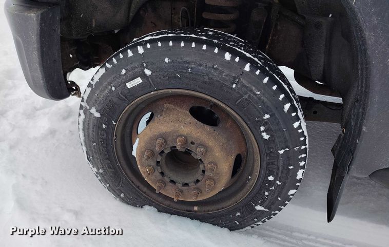 image for item IH9385 2012 Ford F450 Super Duty XL bucket truck