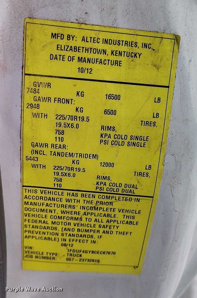 image for item IH9385 2012 Ford F450 Super Duty XL bucket truck