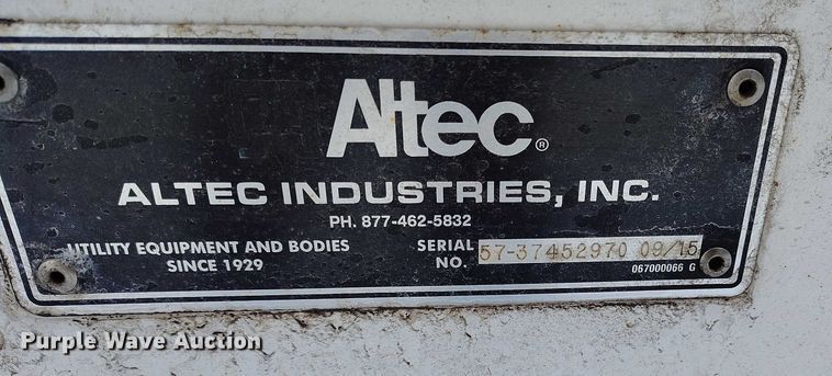 image for item IH9386 2016 Ford F450 Super Duty bucket truck