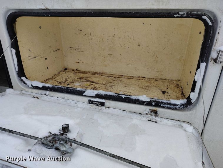 image for item IH9386 2016 Ford F450 Super Duty bucket truck