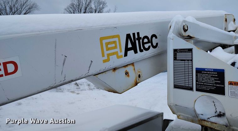 image for item IH9386 2016 Ford F450 Super Duty bucket truck