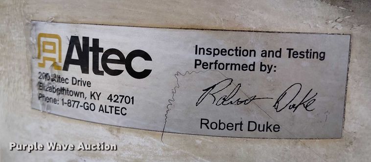 image for item IH9386 2016 Ford F450 Super Duty bucket truck