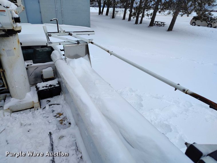 image for item IH9386 2016 Ford F450 Super Duty bucket truck