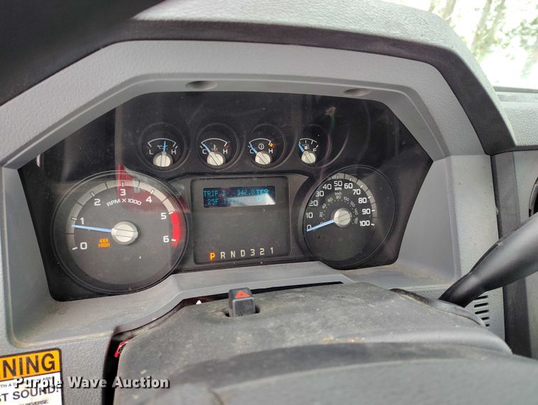 image for item IH9386 2016 Ford F450 Super Duty bucket truck