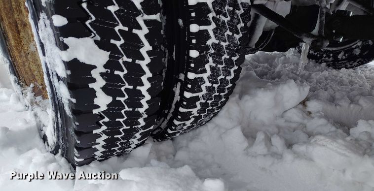 image for item IH9386 2016 Ford F450 Super Duty bucket truck