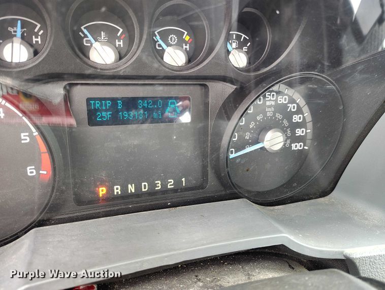 image for item IH9386 2016 Ford F450 Super Duty bucket truck