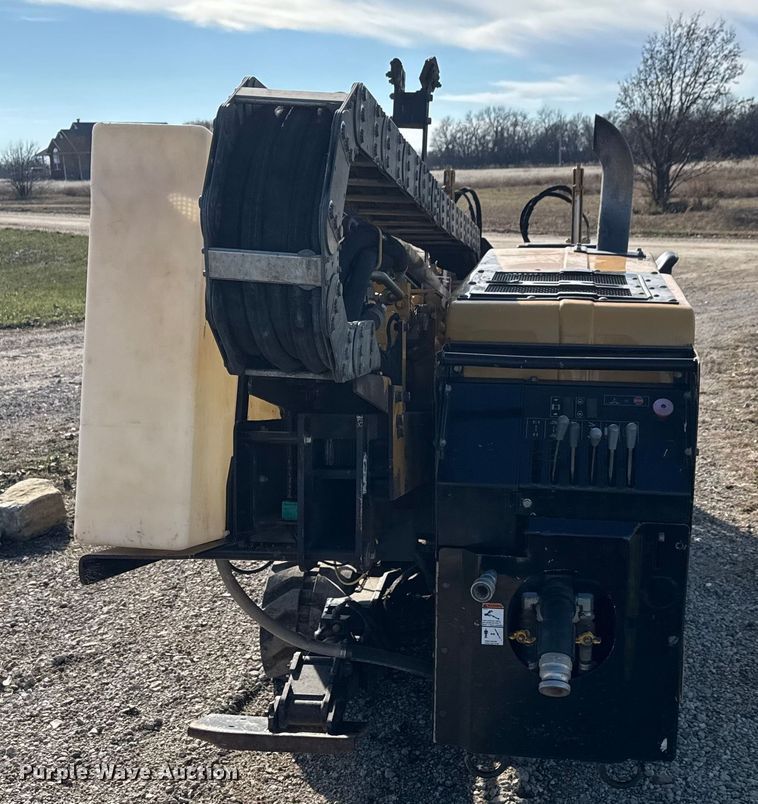 image for item NA9859 2015 Vermeer D20x22 Series II Navigator directional boring unit