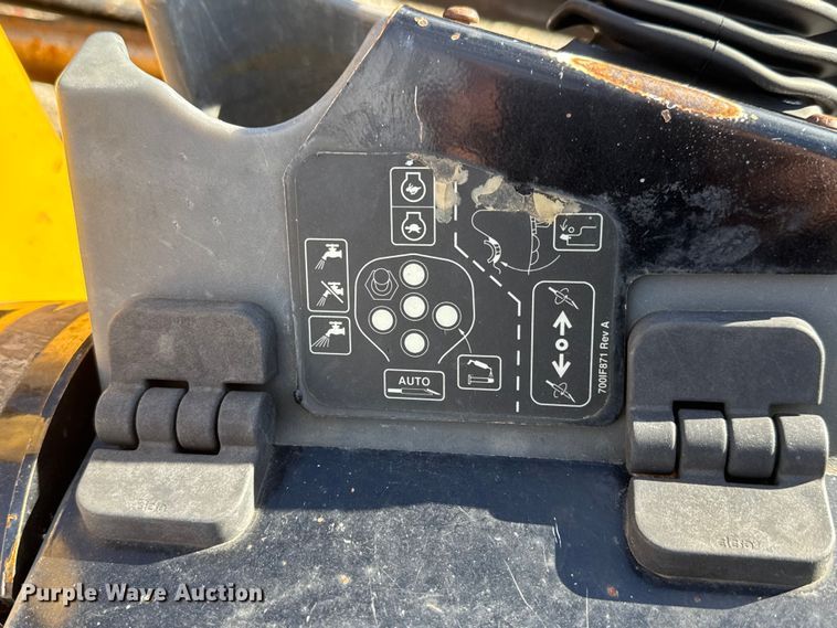 image for item NA9859 2015 Vermeer D20x22 Series II Navigator directional boring unit