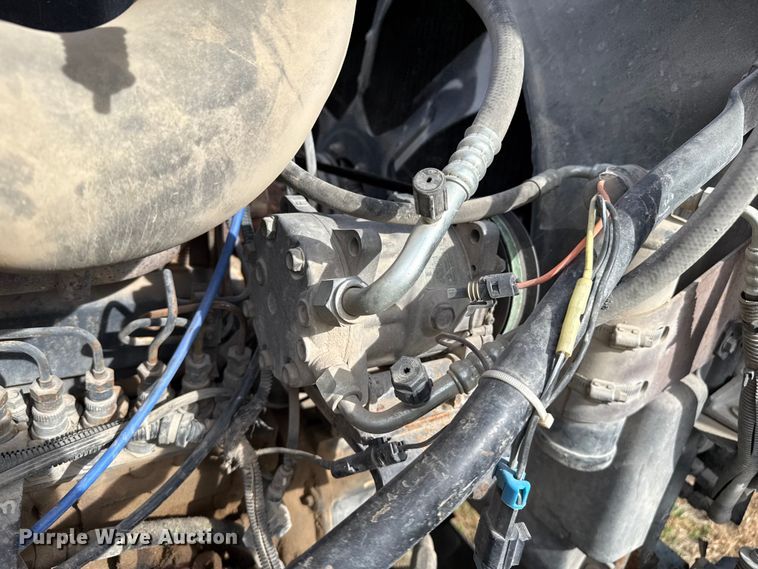 image for item NA9863 1997 Mack RD690S ready mix truck