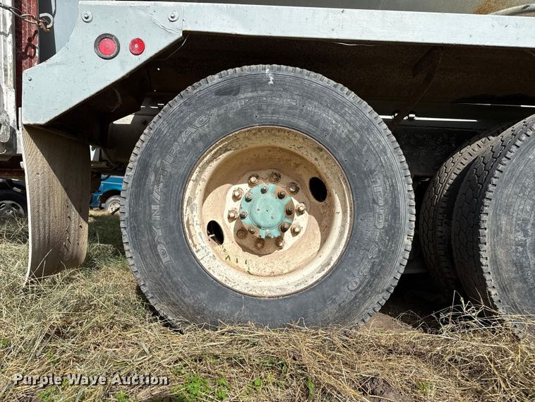 image for item NA9863 1997 Mack RD690S ready mix truck