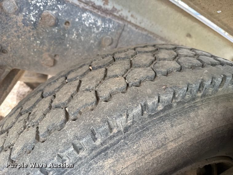 image for item NA9863 1997 Mack RD690S ready mix truck