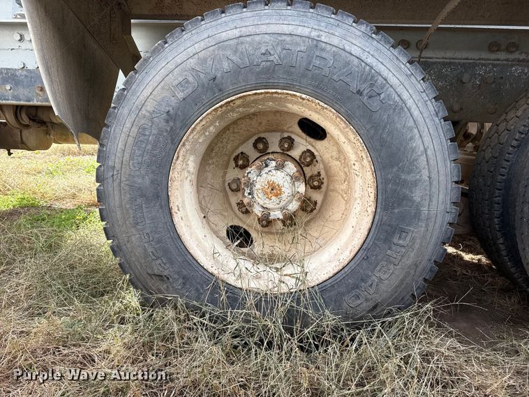 image for item NA9863 1997 Mack RD690S ready mix truck