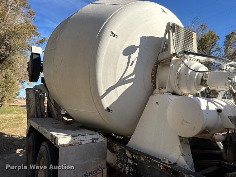 image for item NA9866 1999 Mack RD690S ready mix truck