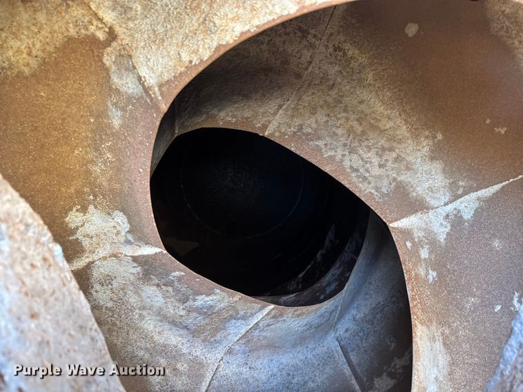 image for item NA9866 1999 Mack RD690S ready mix truck