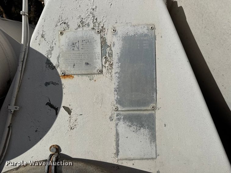 image for item NA9866 1999 Mack RD690S ready mix truck