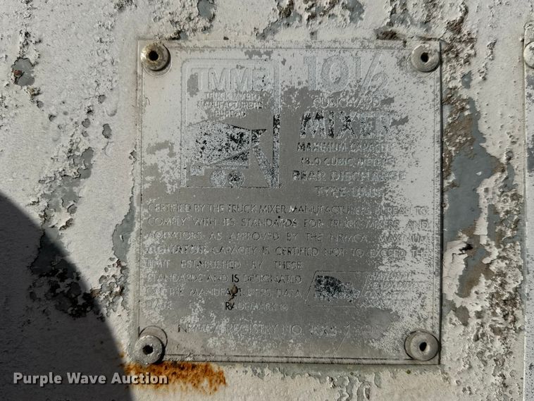 image for item NA9866 1999 Mack RD690S ready mix truck