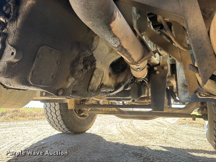 image for item NA9866 1999 Mack RD690S ready mix truck