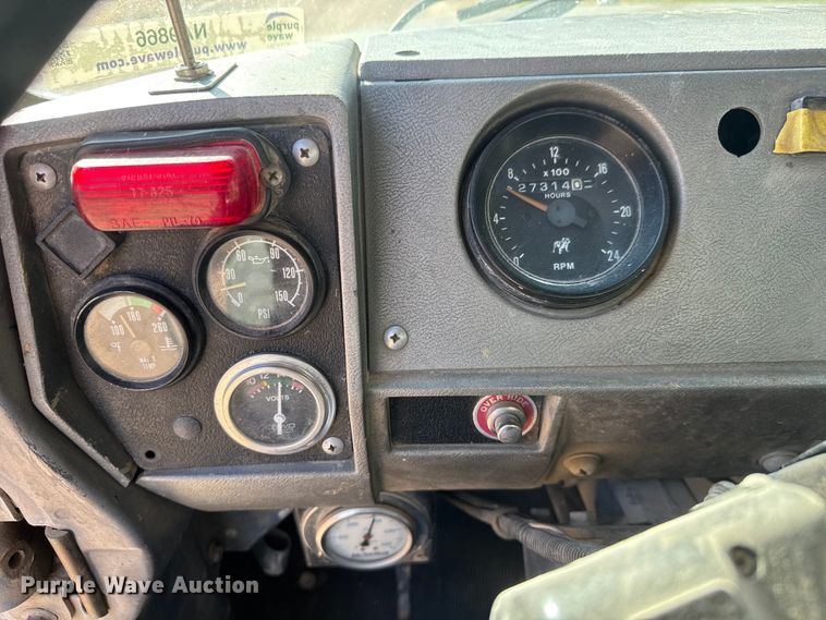 image for item NA9866 1999 Mack RD690S ready mix truck