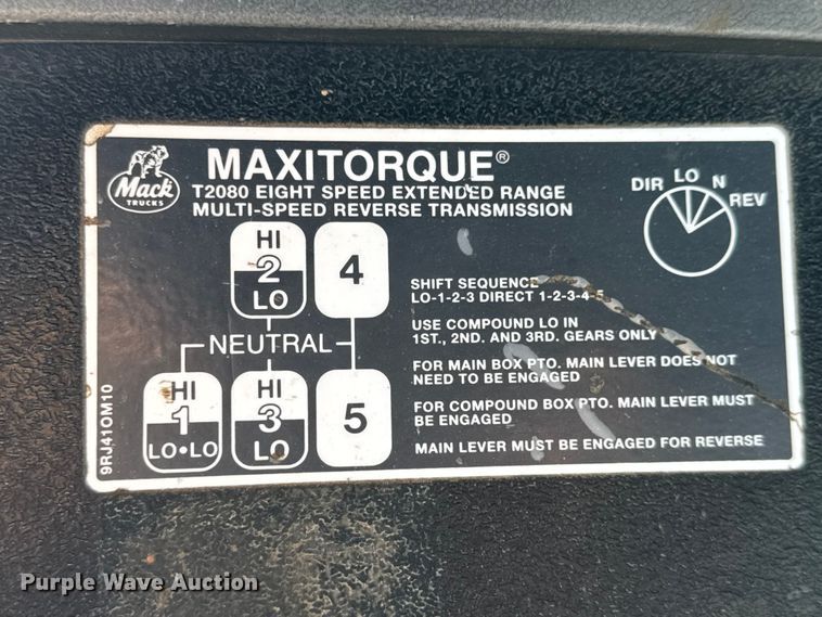 image for item NA9866 1999 Mack RD690S ready mix truck