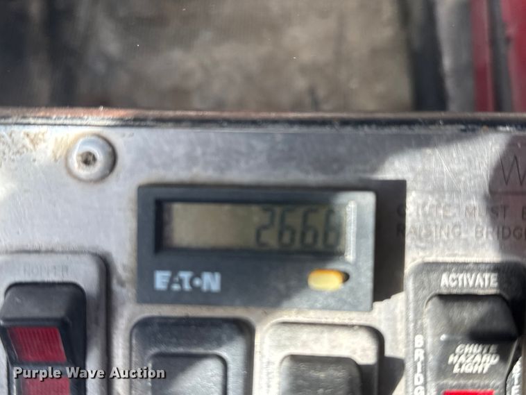 image for item NA9866 1999 Mack RD690S ready mix truck