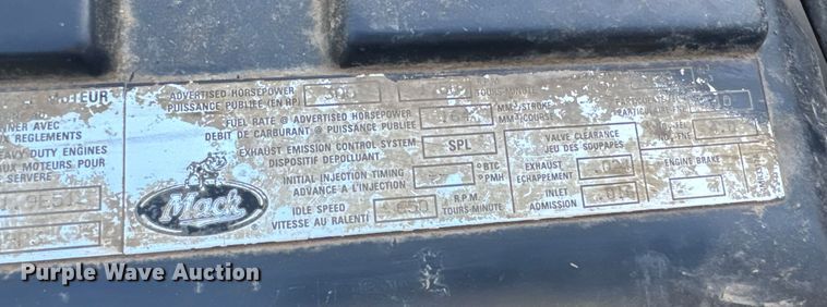 image for item NA9866 1999 Mack RD690S ready mix truck