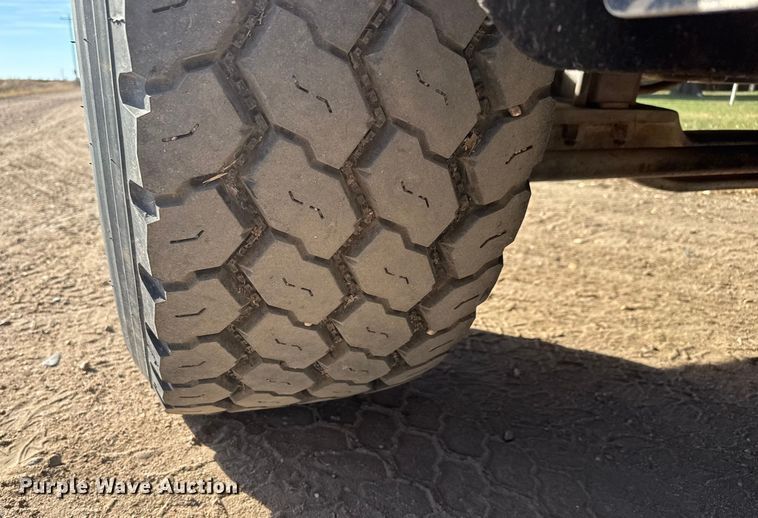 image for item NA9866 1999 Mack RD690S ready mix truck