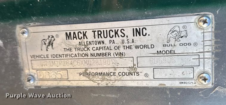 image for item NA9866 1999 Mack RD690S ready mix truck
