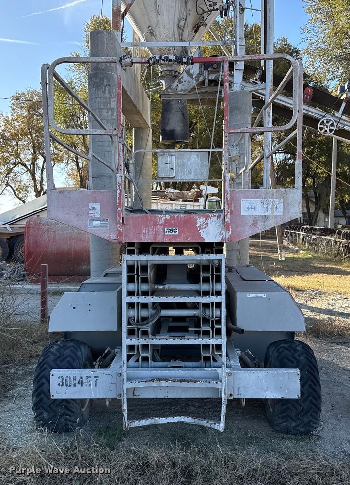 image for item NA9871 2000 MEC 4191RT scissor lift