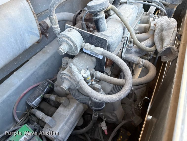 image for item NA9871 2000 MEC 4191RT scissor lift