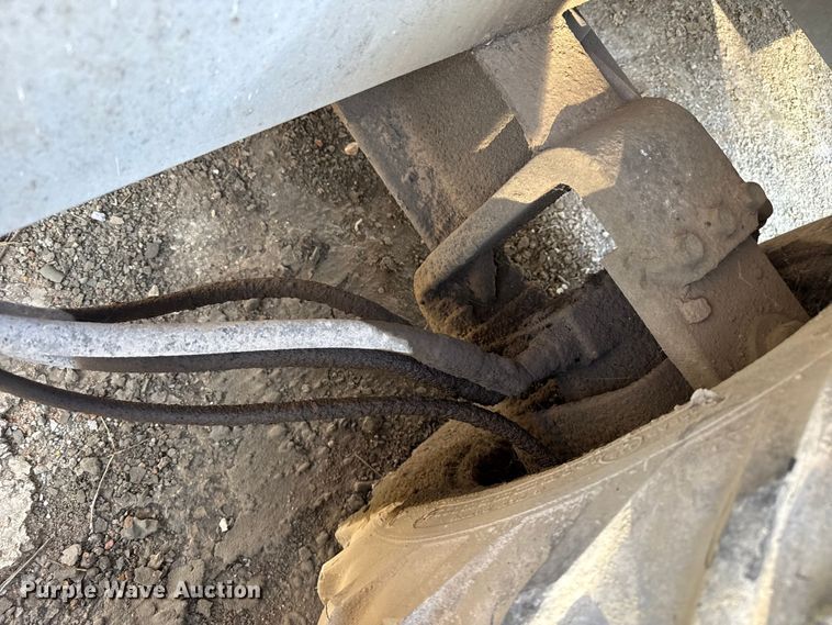 image for item NA9871 2000 MEC 4191RT scissor lift